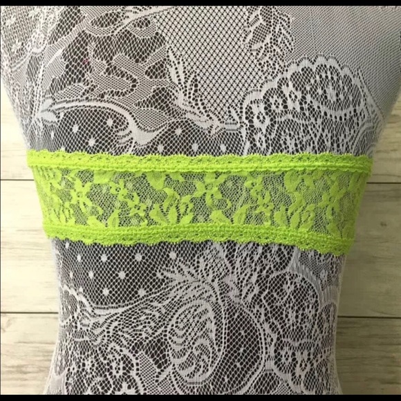 Hollister Strapless Bralette - Picture 3 of 3